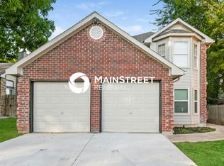 5716 Stone Meadow Ln, Fort Worth, TX 76179