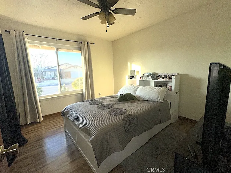 17890 Garden Glen Rd — Photo 16