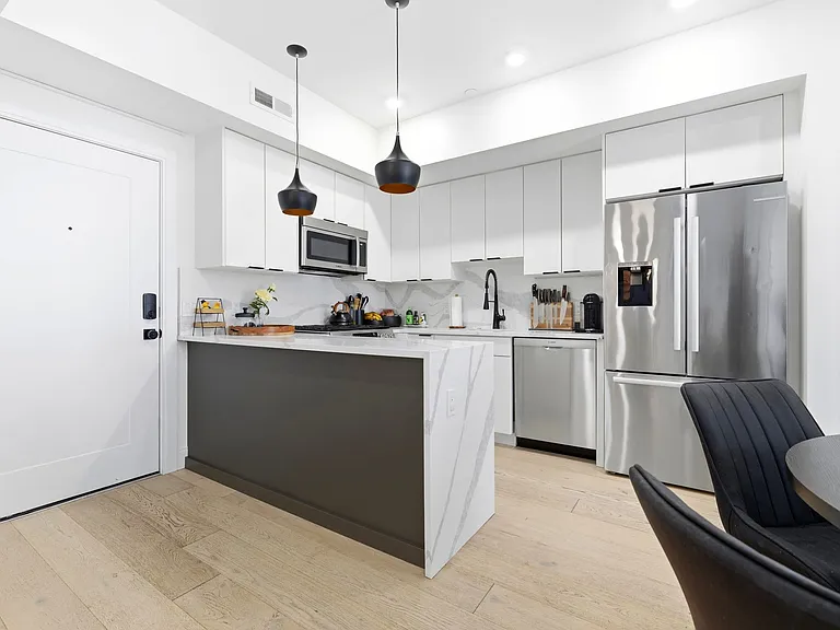 101 Condor St #205 — Photo 3