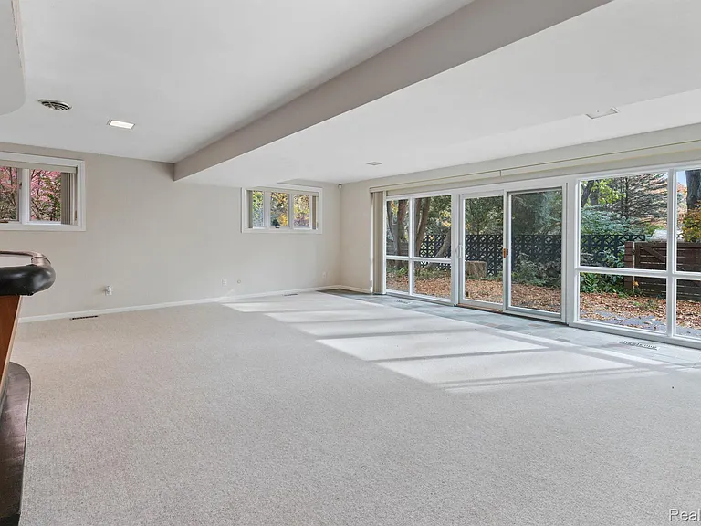 4966 Whispering Pine Ln — Photo 30