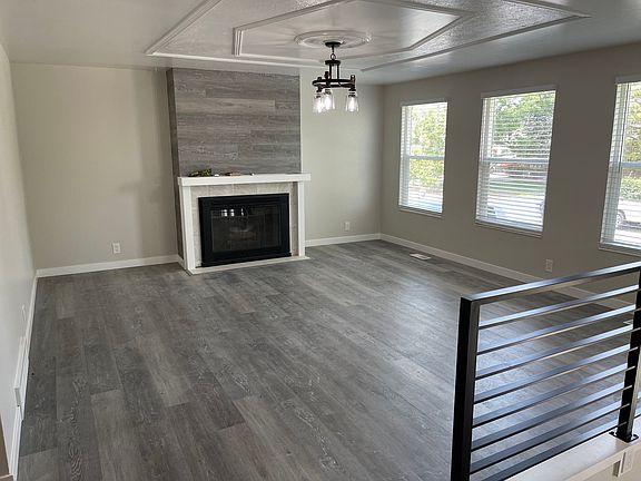 5th image of 3257 W Bigarade Ln