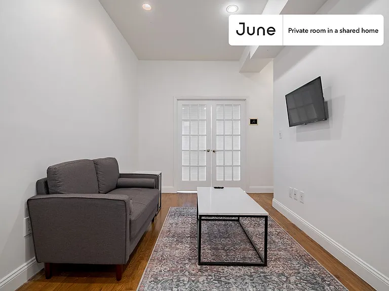 89 Kingston Ave #D — Photo 8