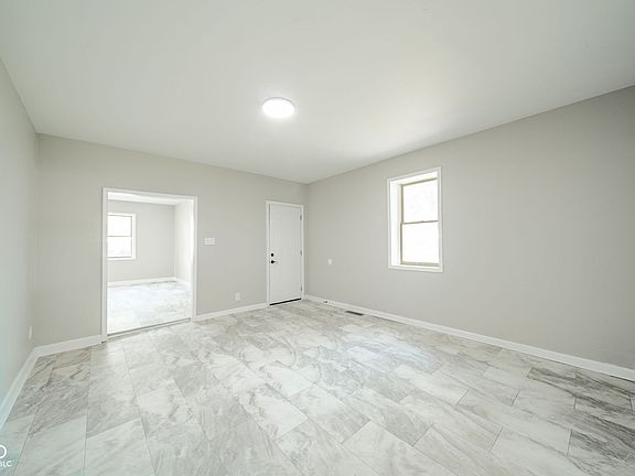 4th image of 314 Craven St