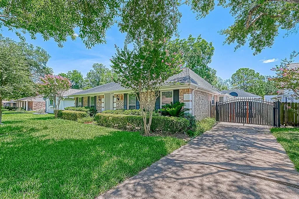 Building Photo - 12823 Westhorpe Dr