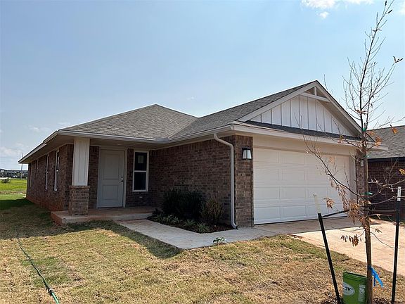 2nd image of 2832 NW 195th St