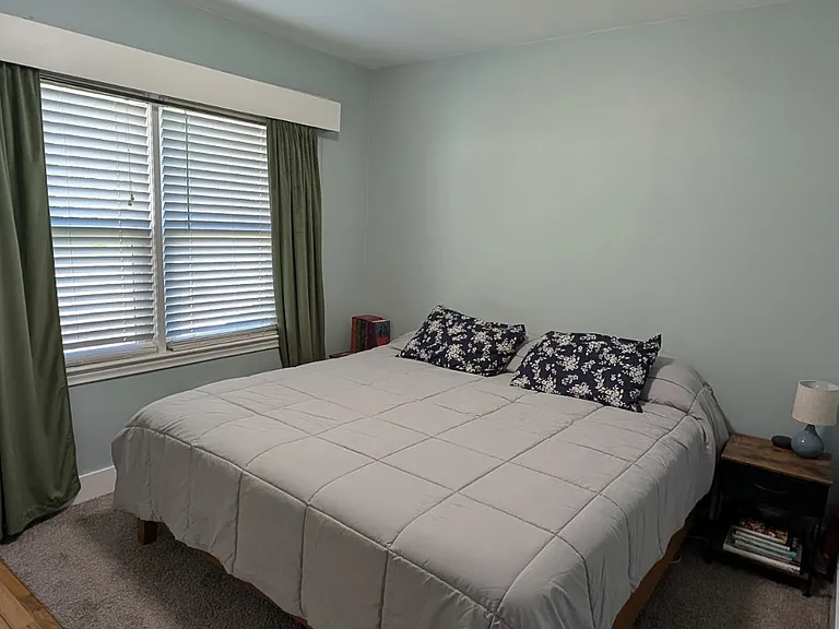 162 S 16th Pl — Photo 10