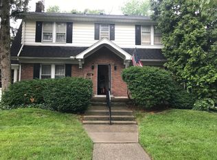 1027 Nottingham Rd, Grosse Pointe Park, MI 48230