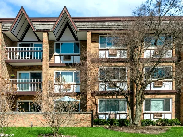 360 Claymoor APT 1A, Hinsdale, IL 60521