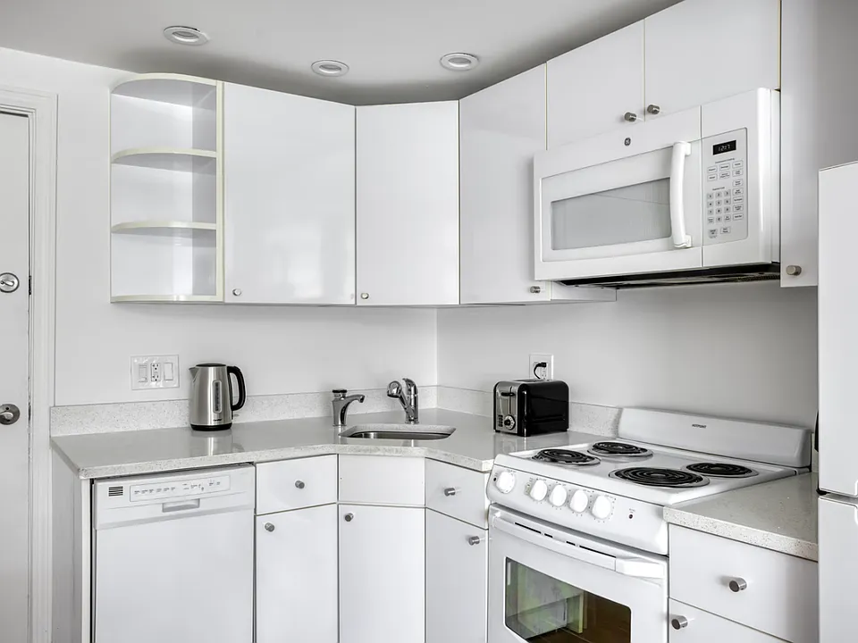 15 Euston Rd #23