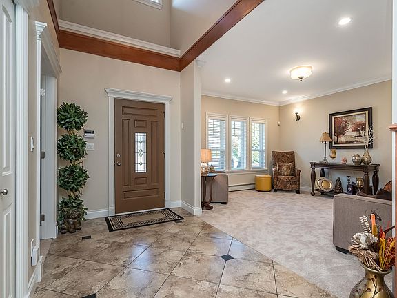 4th image of 31706 Kenney Ave