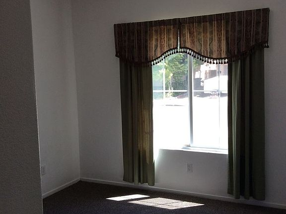 5th image of 732 W Loyola Ave