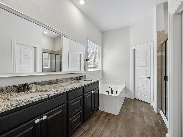 3532 Cimarron River Dr — Photo 11