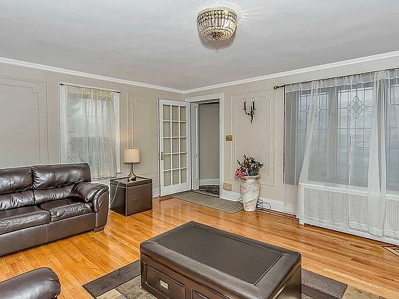 5th image of 314 Cochran Pl