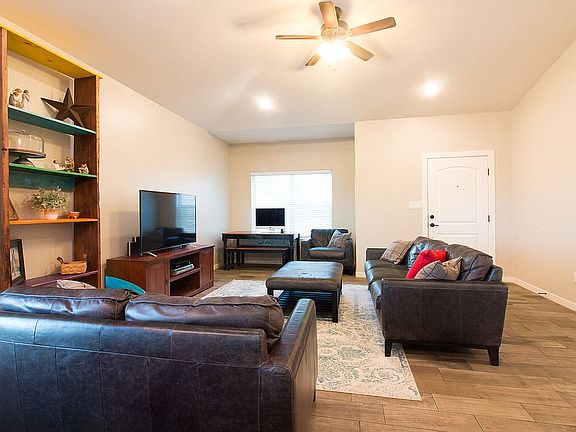 2nd image of 2997 Escenico Ct