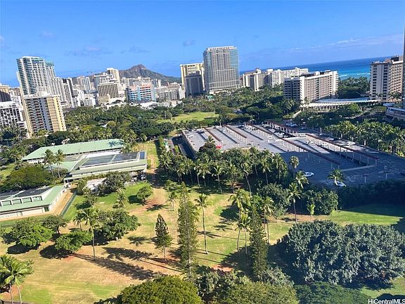 3rd image of 1910 Ala Moana Blvd APT 14C