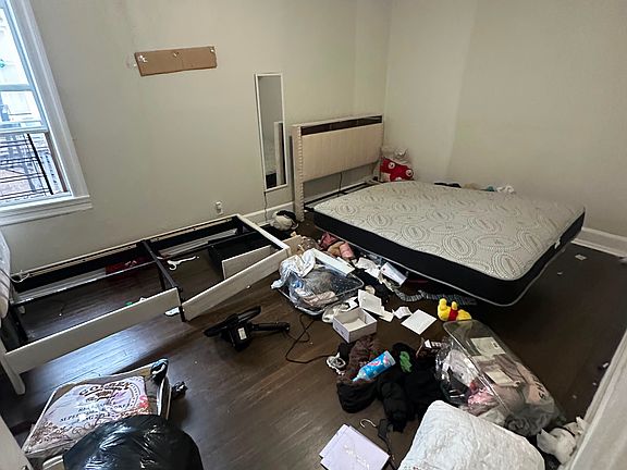 5th image of 691 Elizabeth Ave #63A