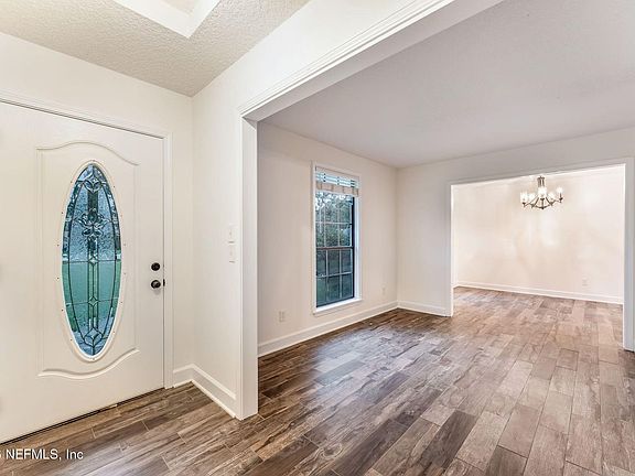 4th image of 13926 Spanish Marsh Ct