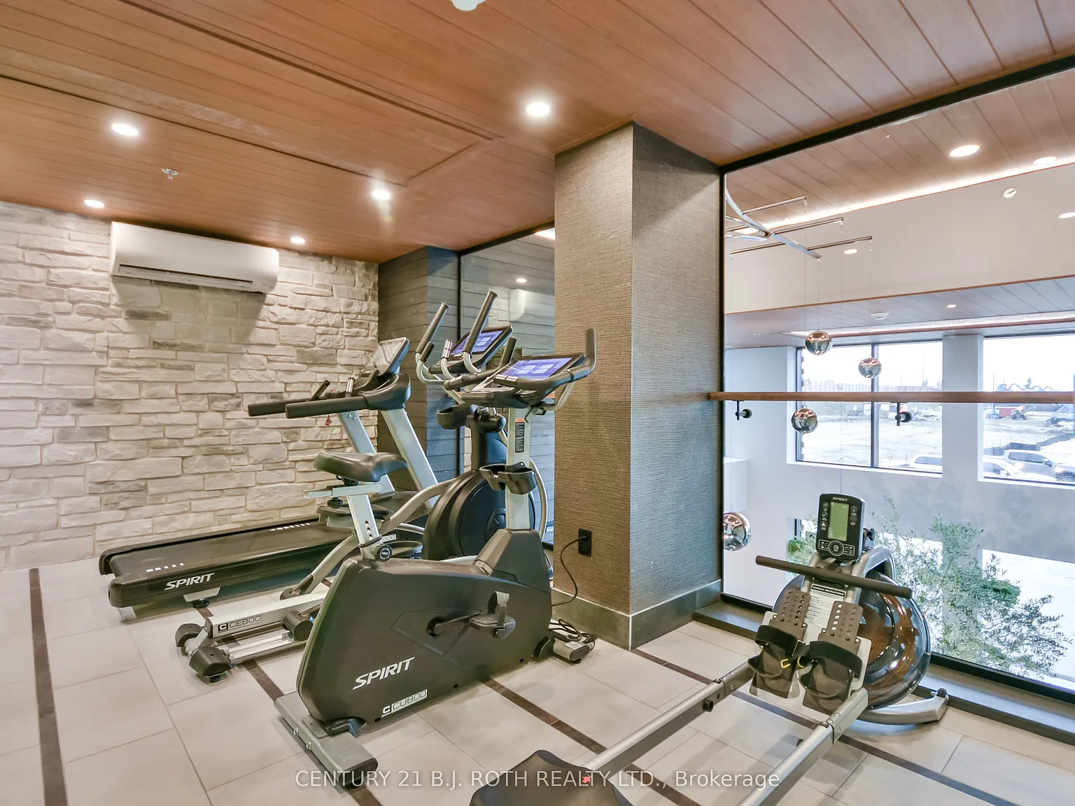 1 bed, $2,100 — Photo 4