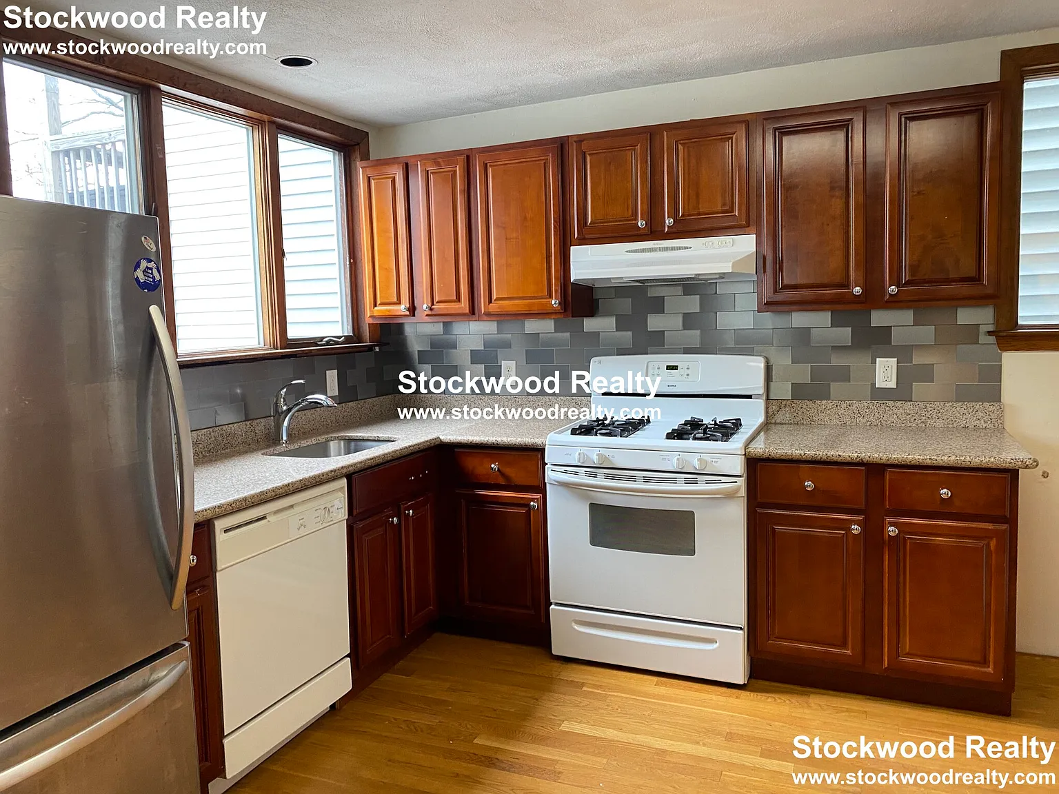 3 bed, $3,800 — Photo 3