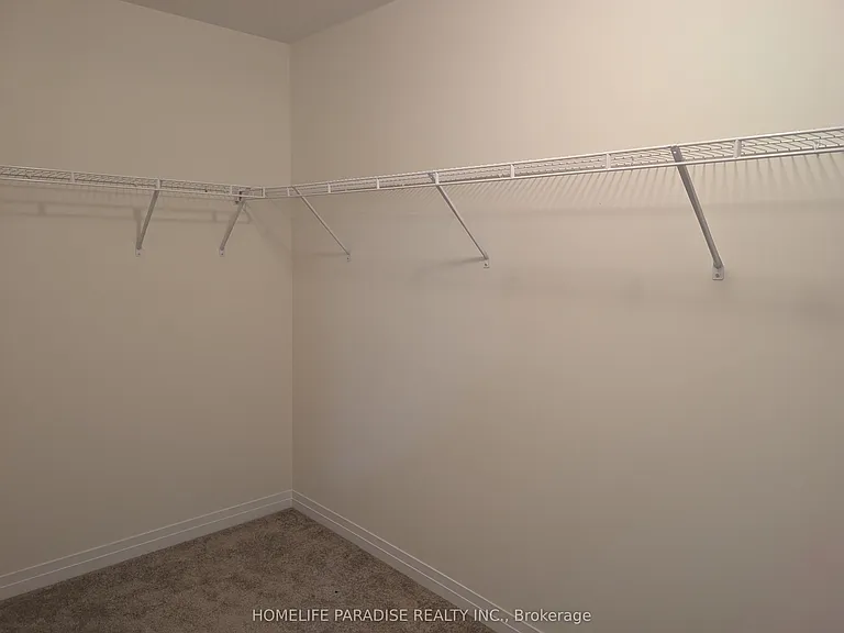15 Blacklock St E #3 — Photo 10