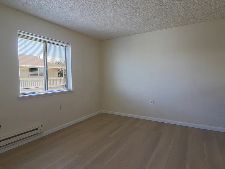 3635 Kindred Ave #D — Photo 11