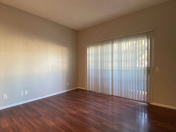 5th image of 750 Gaviota Ave #1