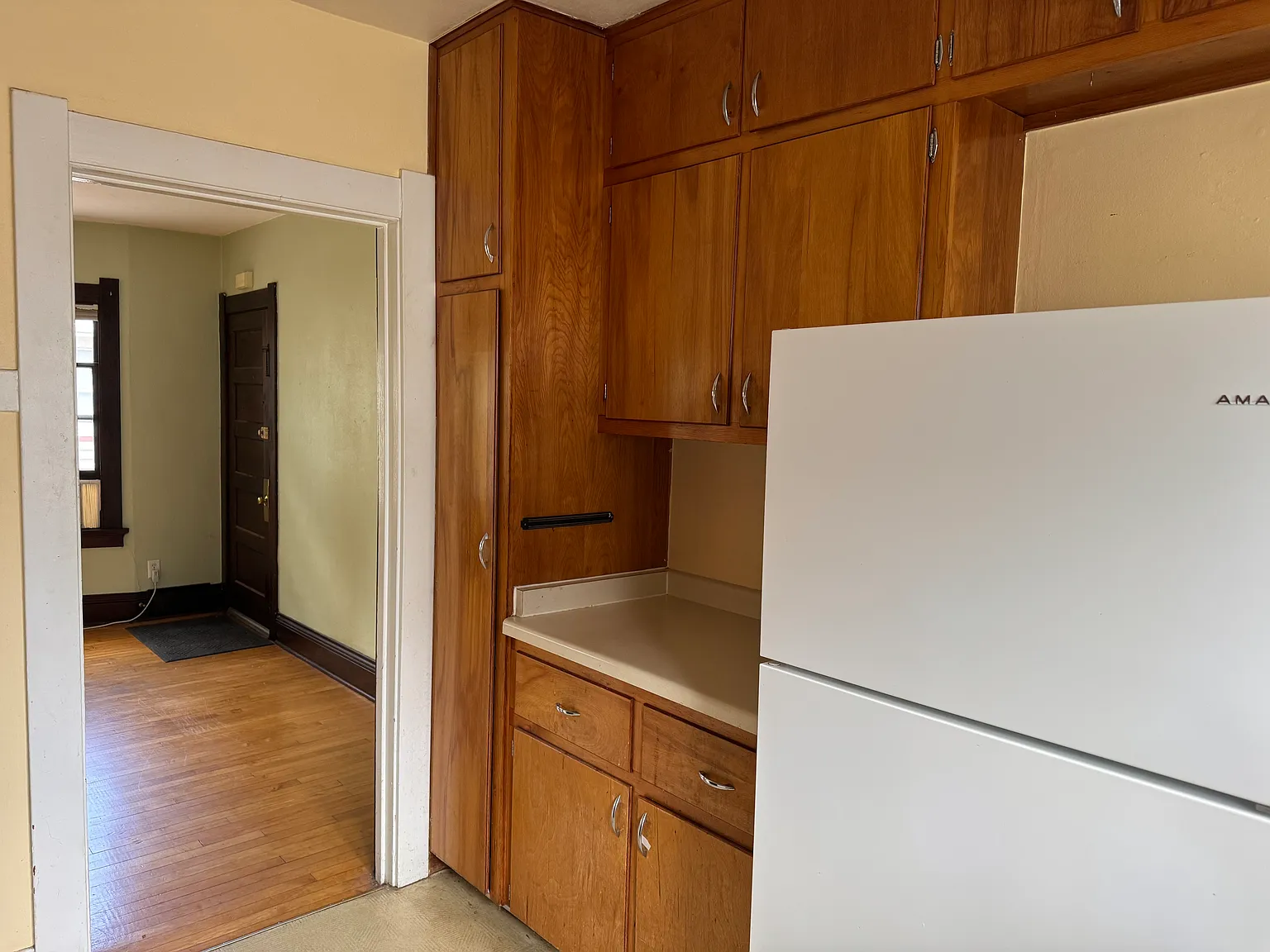 2 bed, 775 sqft, $1,400 — Photo 4