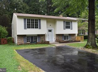 8127 Winter Blue Ct, Springfield, VA 22153