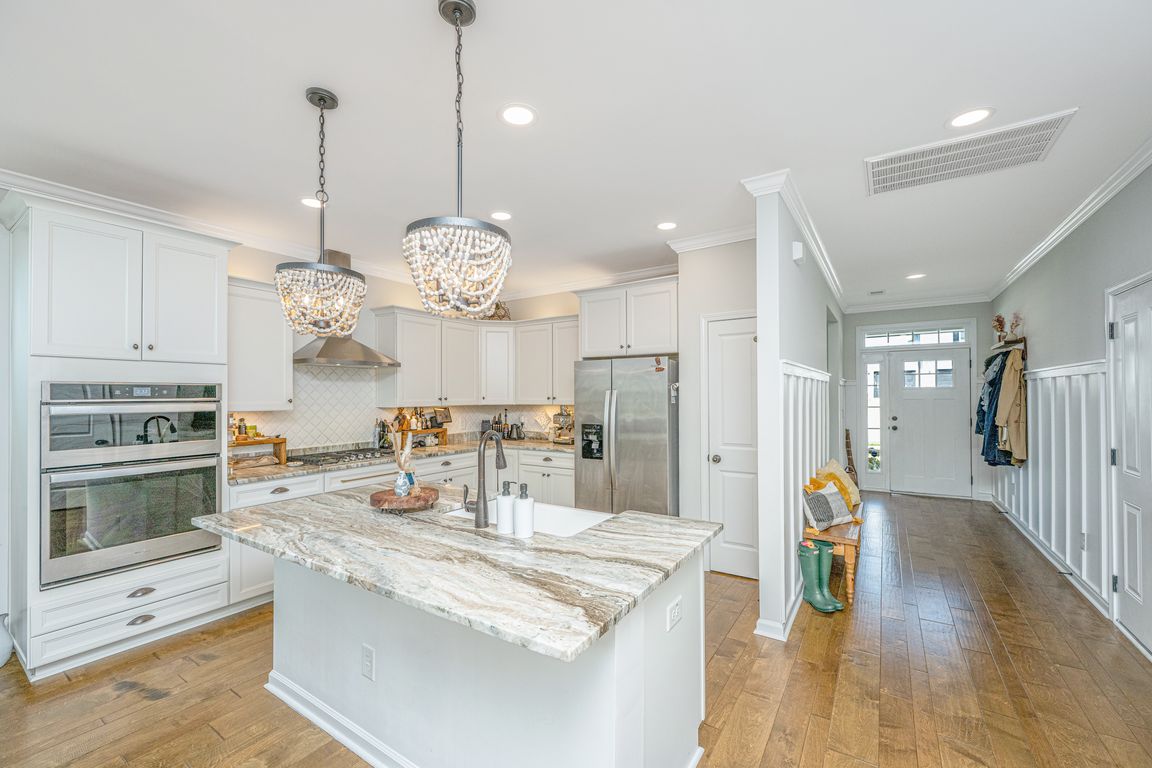 next background image