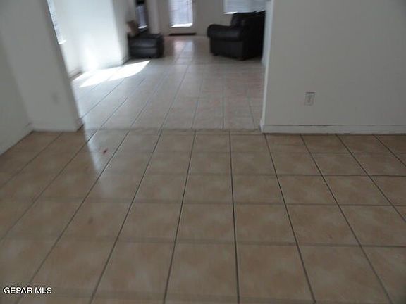3rd image of 12333 Tierra Bella Dr