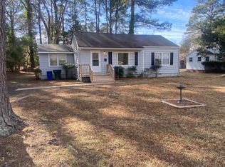 512 Burcher Rd, Newport News, VA 23606