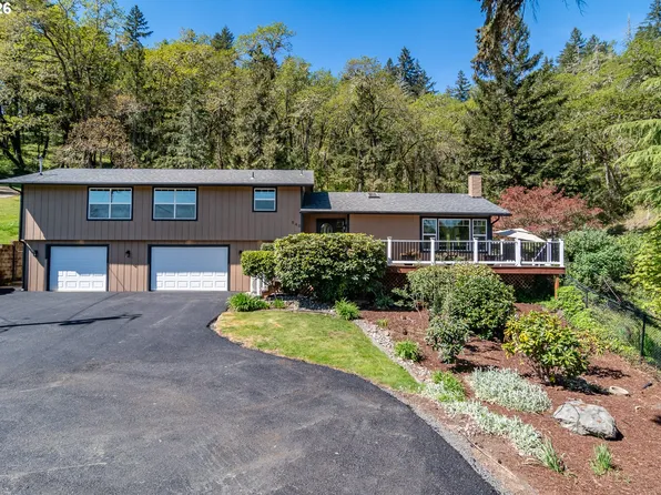 540 Garden Grove Dr, Roseburg, OR 97471