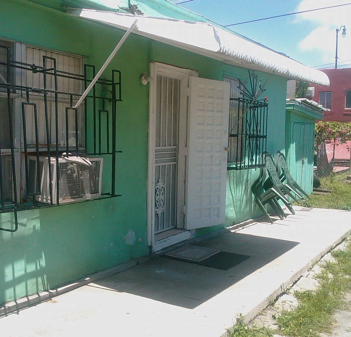 1 bed, $1,300 — Photo 1