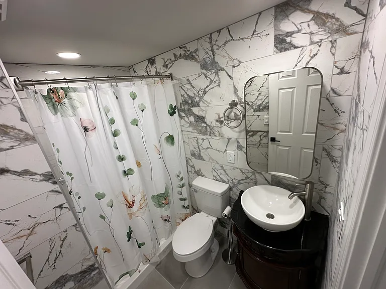 138 Sopher St #R — Photo 8