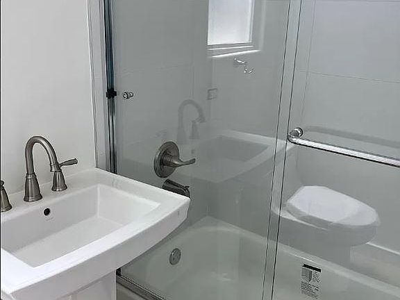 4th image of 1390 Anza St #7