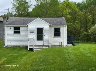 8723 E Mud Lake Rd, Baldwinsville, NY 13027