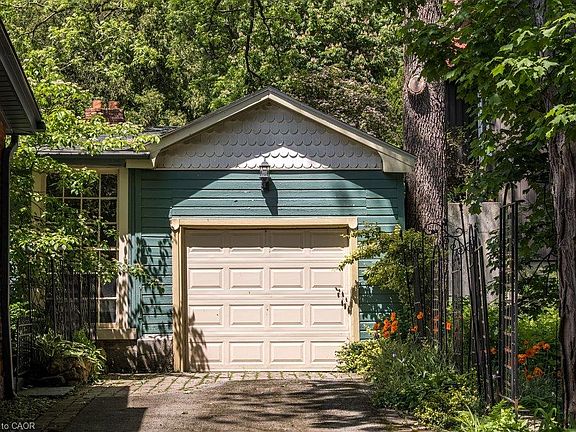 3rd image of 55 Cayley St