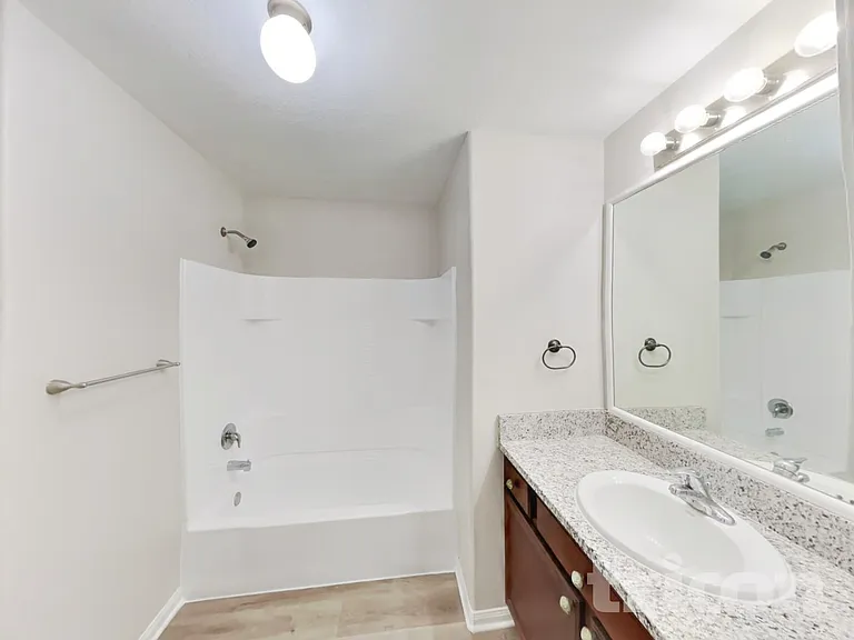 308 Crooked Pine Ct — Photo 15