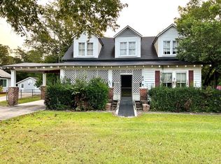 23 S Church St, Summerton, SC 29148