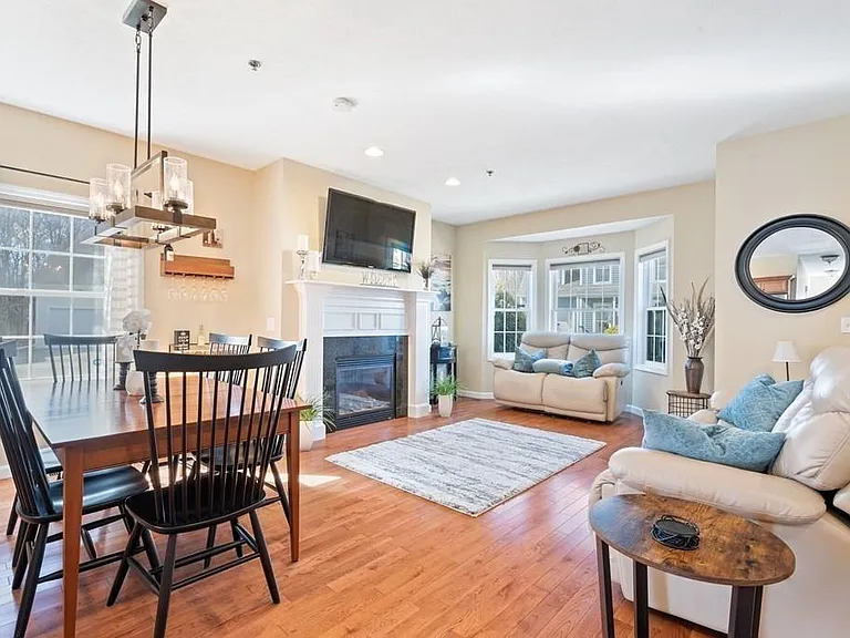 20 Denworth Bell Cir — Photo 3