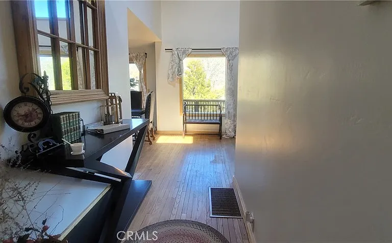 1317 Pinetree Dr — Photo 24