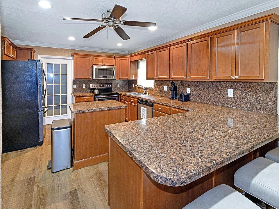 1st image of 728 Saybrook Cir NW #18107496