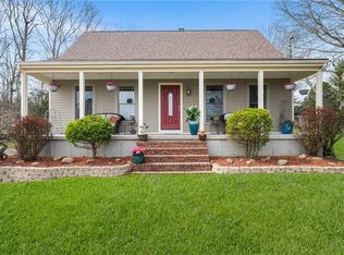 25 Sandy Ln, Bristol, RI 02809