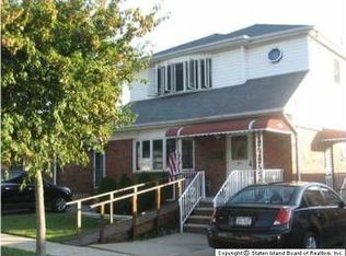214 Cannon Blvd, Staten Island, NY 10306