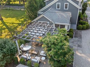 6 Maple Ave, Essex, CT 06426