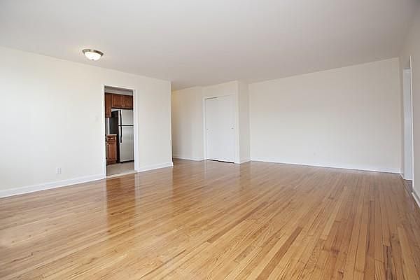 1st image of 10507 66th Ave #6F