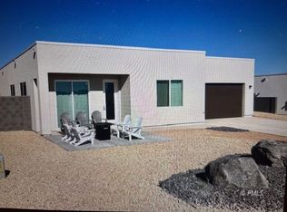32 Red Rock St, Page, AZ 86040