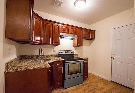 3rd image of 710 E 219th St APT 2