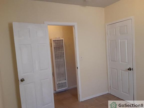 4th image of 620 W 87th St #620