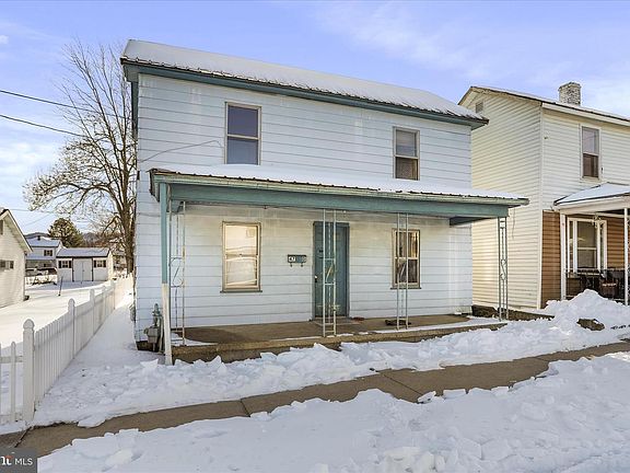 3rd image of 47 D St